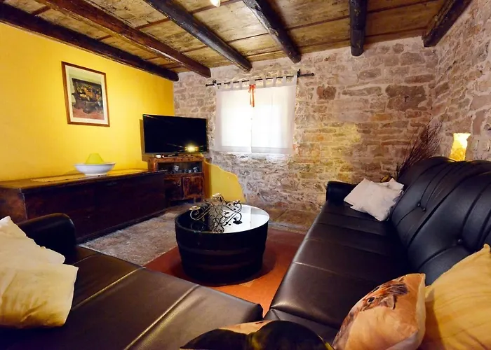 House Gurianum Holiday home