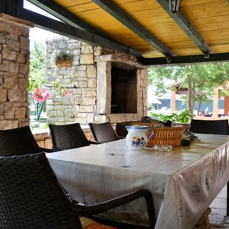 House Gurianum Vakantiehuis