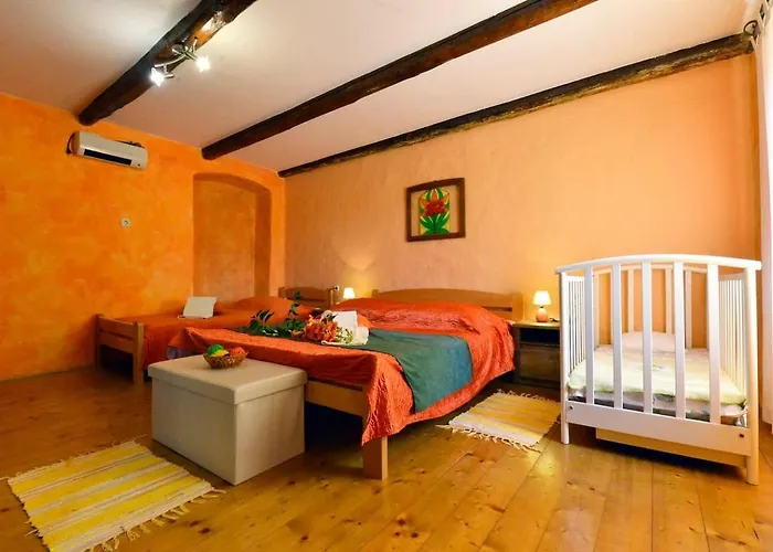 House Gurianum Ferienhaus *