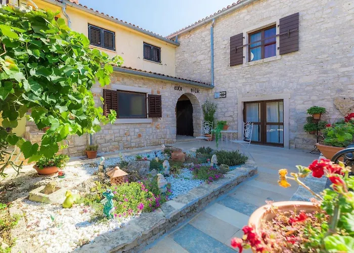 House Gurianum Ferienhaus *